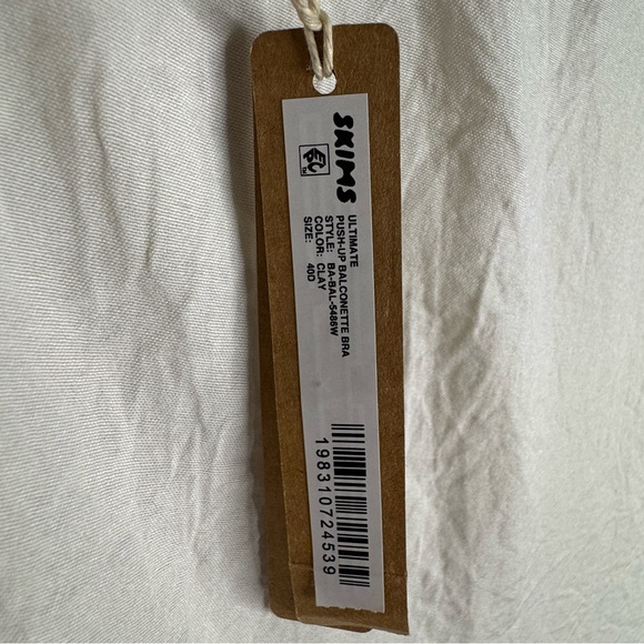 SKIMS Ultimate Push-Up Balconette Bra Nude 40C NWT - Picture 3 of 4